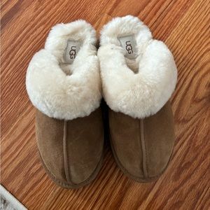 platform Uggs , size 7